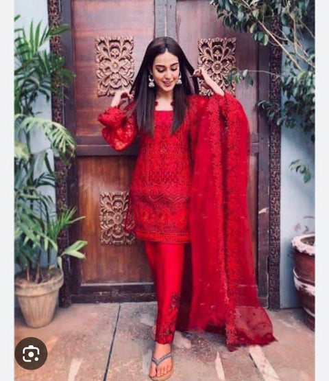 Zainab Chotani by Iqra Aziz | Luxury Net Embroidered