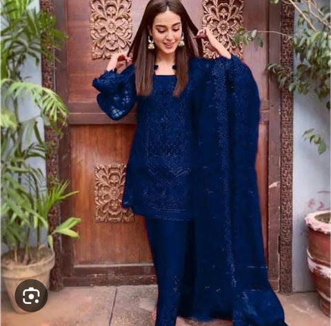 Zainab Chotani by Iqra Aziz | Luxury Net Embroidered